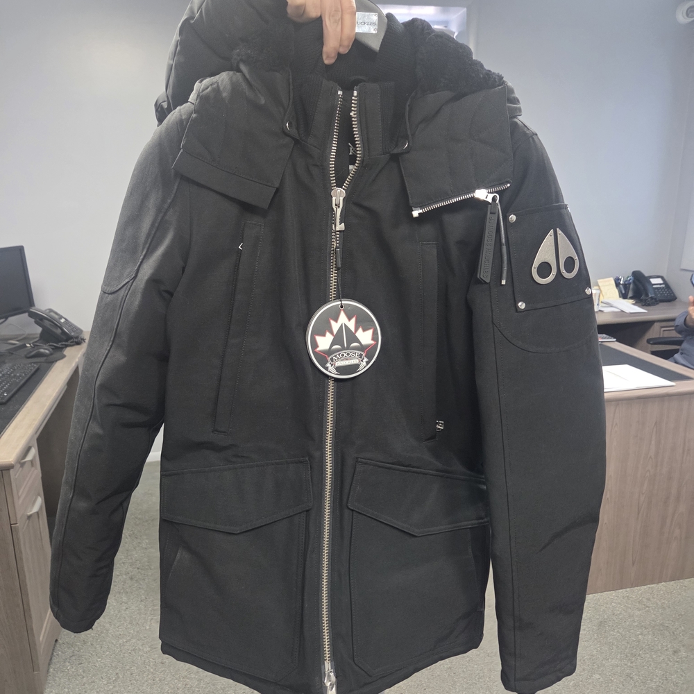 Moose Knuckles Black Puffer Jacket